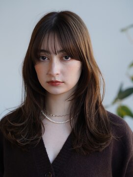 オリーブベージュ/ウェットヘア /レイヤーカット/茅ヶ崎