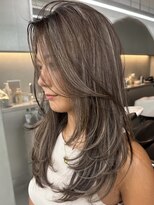 ヨロ 渋谷(YOLO) 韓国ヘアーハッシュカットレイヤーカットハイライトカラー