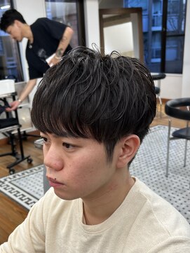 ザデイトウキョウ 表参道 青山(THE DAY TOKYO) MEN’S/サーフカール/刈り上げセンターパート/表参道駅/青山