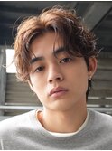 心斎橋フェザーパーマ毛流れセンターパートカルマパーマ強め40代