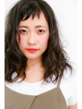 イソラブル(ISOLA-blu) 【可愛いショートバング】ルーズカール×セミディ