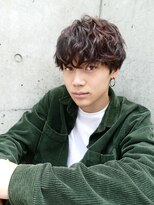 フィフス(fifth)&nbsp;フェザーマッシュ　無造作パーマ　コンマヘア