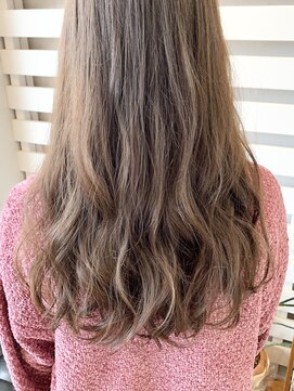 ヘアドレス ルチュラ(Hair dress LucuLa) やわらかい印象を与えるシアーブルージュ