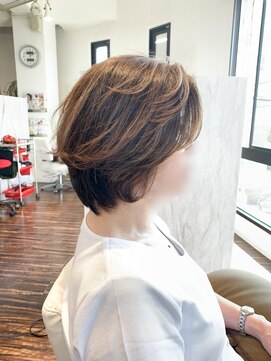 アトリエアルシュ(atelier ARCHE) 大人ショートボブ,小顔,ひし形ショートボブ,後頭部ボリューム