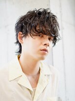 ライラ(Lyla)&nbsp;脱力系　くせ毛風無造作マッシュウルフ