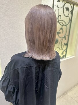 アイアール(iR) #ハイトーン#ボブ#グレージュ 〈代表スタイリスト筒井〉