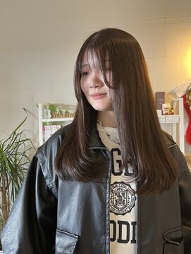 ヘアデザイン ジル(Jill) 顔周りレイヤー/アッシュブラウン