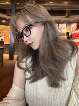 ハイトーンでも艶髪に★orenのブリーチは、ケア剤で保護しながら染めていくからダメージレスな仕上がり◎