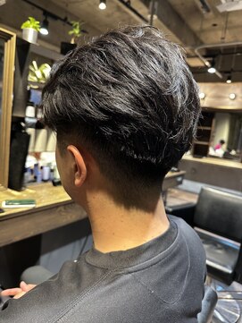 メンズココ 日本橋店(MENS COCO) ブルーブラックフェザーパーマ刈り上げ