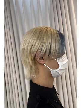 リア 布施店(Lia) ホワイトブロンド×ペールブルー