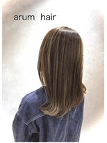 アルム(arum)&nbsp;艶ハイライトが映える大人ロング