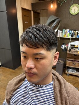 ヘアー スタジオ イワタ(hair studio iwata) アイロンパーマフェードスタイル！