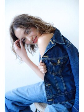 ラべリー 池袋(LOVELEY) 外国人風クラシックアッシュ◎ゆるウェーブミディアム【池袋】