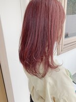 シー 岡崎(,SHE) レイヤーチェリー×毛先ふんわりカール