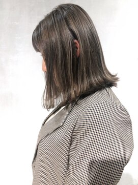 アイティー バイ アルバム 浦和店(IT by ALBUM) シルバーグレージュ_オリーブカラーハイライトカラー_ba245122