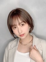 イーラ(era)&nbsp;《era》 艶ツヤ丸みショート　ペールベージュ　みわ