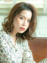 外ハネミディアムボブ