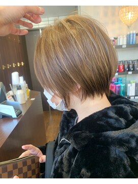 レイラバイアフロート 吉祥寺(Lila by afloat) 【畑中正敏】20代30代40代◎小顔丸みくびれショート、ボブ