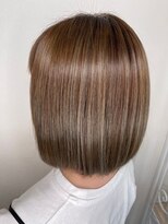 エルベ  茨大前店(elve)&nbsp;ショートボブスタイルにハイライト