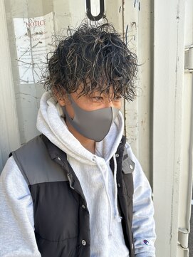 ホワイト(WHITE HAIR@NICOLA) ツイストスパイラル×ハイライト