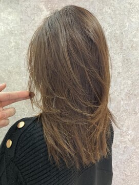 ファン 竹ノ塚店(F.U.N) 白髪ぼかし　レイヤースタイル