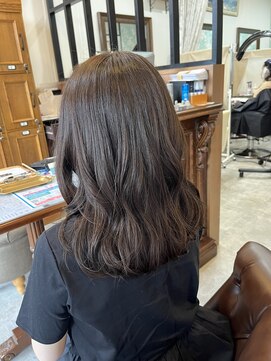 ハグヴィアン(HUG BIEN) オリーブグレージュ