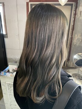 ロウイ 下北沢(LOAWe) #LOAWe style 「デザインカラー」