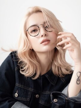 ブロッサム 保谷(Blossom) 大人可愛いふんわりカールミストバング外国人風カラーブリーチ