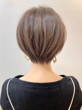 エニ 自由が丘(ENi)&nbsp;黒髪/グレーベージュ/レイヤーロング/前髪パーマ[自由が丘駅]