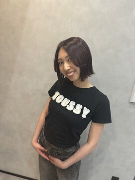 フィーカ(fika) 美な毛流れパツッとボブ 担当岩松