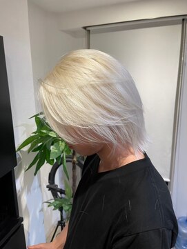 ロイス 渋谷(ROIS) ボブルフ/ネビージュ/小顔/ワンレン/スモーキーアッシュ[渋谷駅]