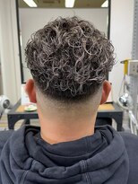 アフューズバイストゥー(Vfuse by StueW) 立体感とニュアンスが叶えるメッシュ/ハイライト×パーマ