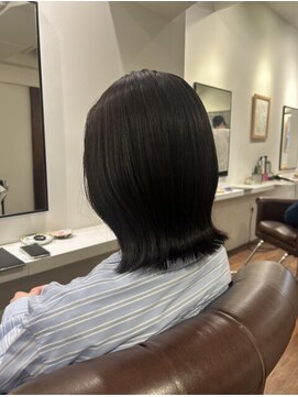 インビテーション(invitation) くびれミディアム　アッシュブラウン