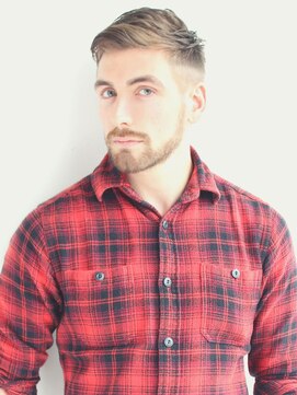 ワースホワイル(WORTH WHILE) 刈り上げセンターパートサーフカール波巻きツイストスパイラル