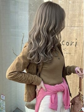 ニコリヘアワークス(nicori hair works) ロング×ウェーブ×ミルクティーベージュ1