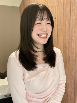 ロカリタ キョウト 河原町三条店(ROCAReTA kyoto) ミディアムレイヤー 顔まわりレイヤー 透明感カラー