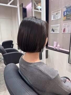 リノ(lino) まとまり×ツヤ感◎大人ボブスタイル