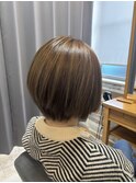 【おすすめ！】簡単スタイリングショート×白髪ぼかしハイライト