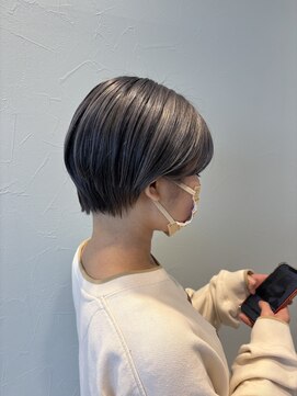 シュガー ヤマガタ(SUGAR yamagata) ショートヘア　グレーシルバー