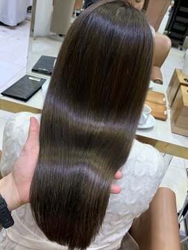 アンド ストーリーズ(&STORIES) 髪質改善イルミナカラーストレート艶髪ハイトーンカラー