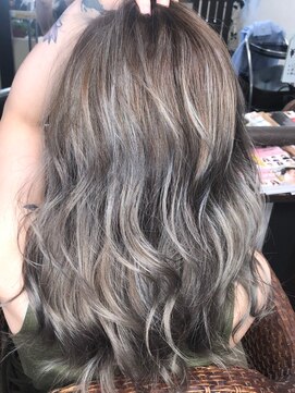 グラフティー(graffiti) 外国人風ホワイトアッシュ