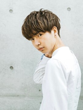 フィルムス 柏(FILMS) men'sメンズスパイキーショートフェードニュアンスパーマ/柏