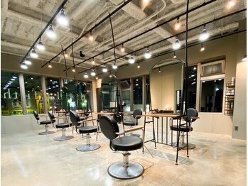 La fith hair lit 茨木2号店【ラフィス　ヘアー　リット】