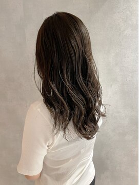 アイディール(:ideal) 20代30代40代☆赤みのない大人綺麗なクールアッシュ