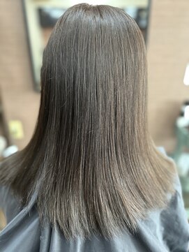 ヘアーサロン カラー 色彩店(COLOR) グレージュ風カラー