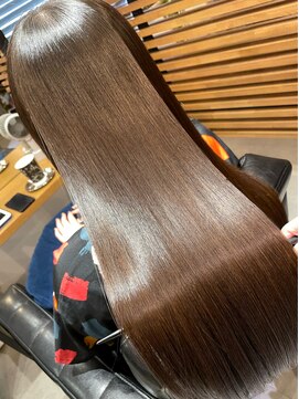 ライフ(LIFE) 髪質改善ヘアエステ/縮毛矯正/ストレート/イメチェン/フェミニン