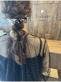 ドレスに似合うダウンスタイルのヘアセット