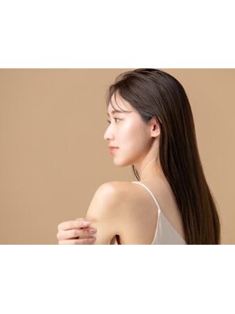 「究極の髪質改善」ネオメテオストレートで、ナチュラル潤艶美髪へ。 