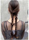タイトツインローポニー　結婚式　ヘアアレンジ