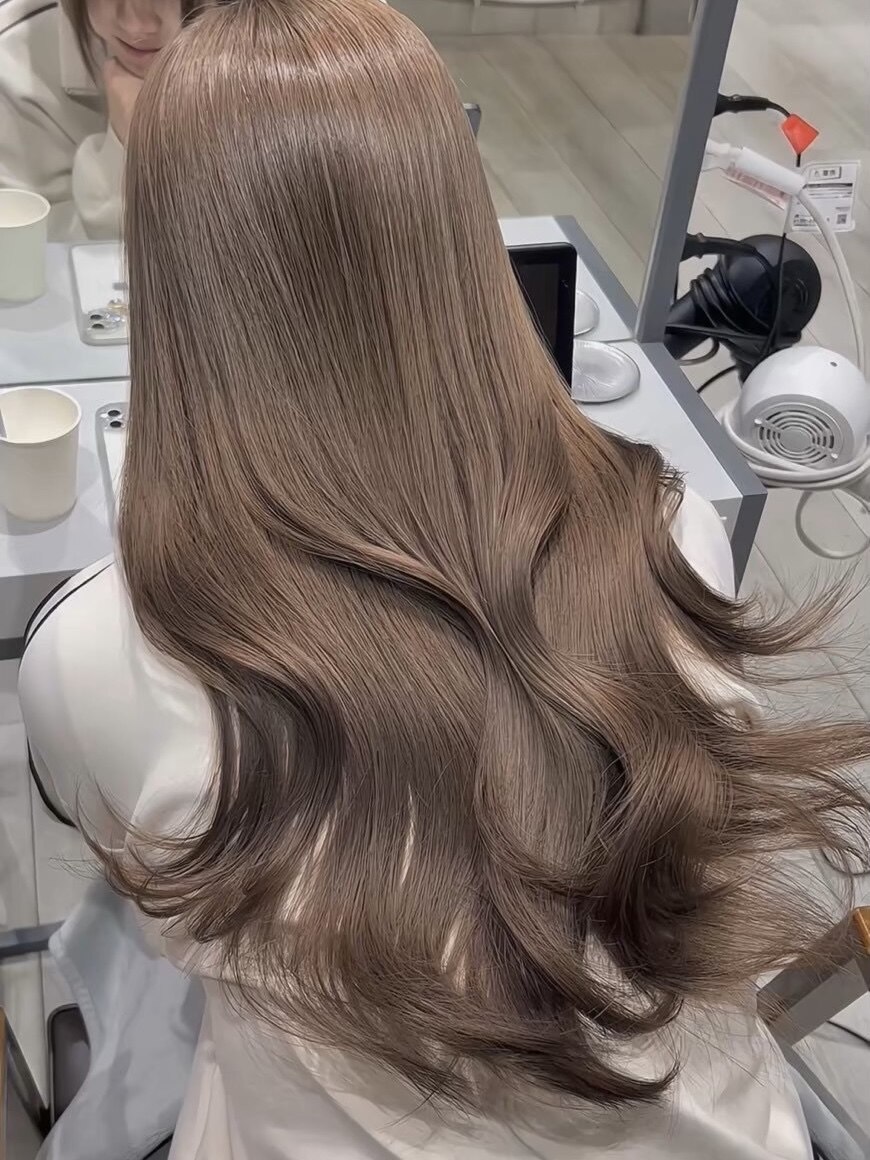 2025年-2026年冬】ライトブラウンの髪型・ヘアアレンジ｜人気順